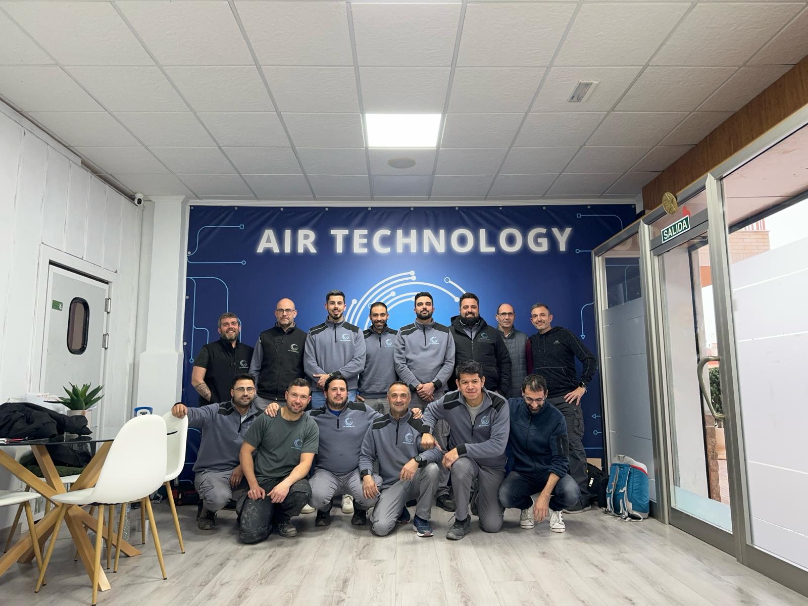 Equipo de profesionales de climatizacion Airtechnology