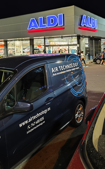 reparación equipo de climatización en una gran cadena de supermercados